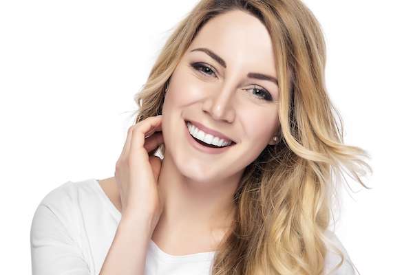 Your Cosmetic Dentist Talks About How to Prepare for Whitening from Fashion Isle Smiles in Newport Beach, CA